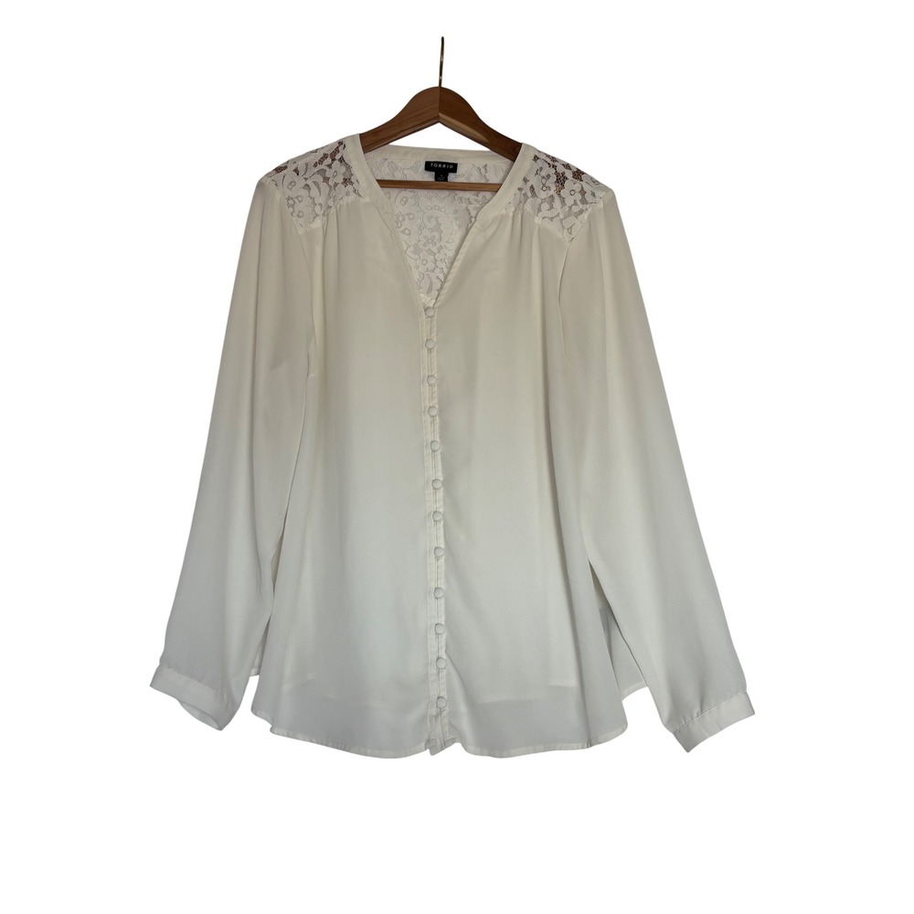 Torrid Ivory White Lace Shoulder Button Front V-Neck Blouse Womens Plus Size 1